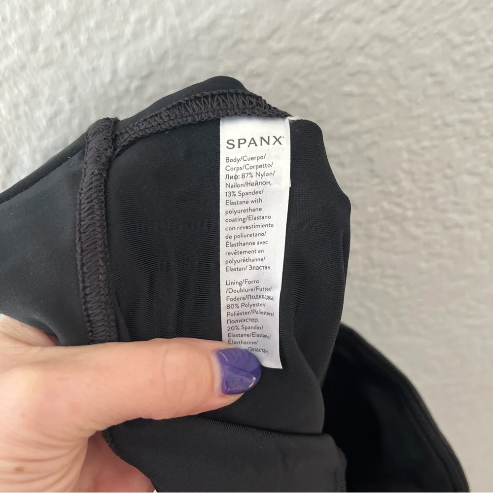 Spanx Faux Leather Moto Leggings Black Size Small - Picture 10 of 11